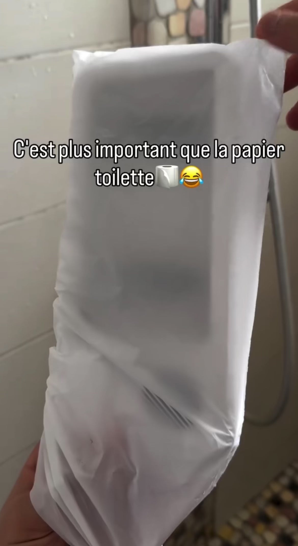 AquaSound™ – Support de Téléphone Étanche avec Haut-Parleur Bluetooth
